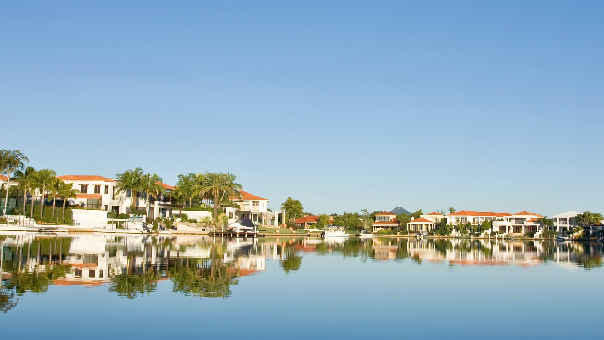 An image of a tranquil Florida Neighborhood real estate