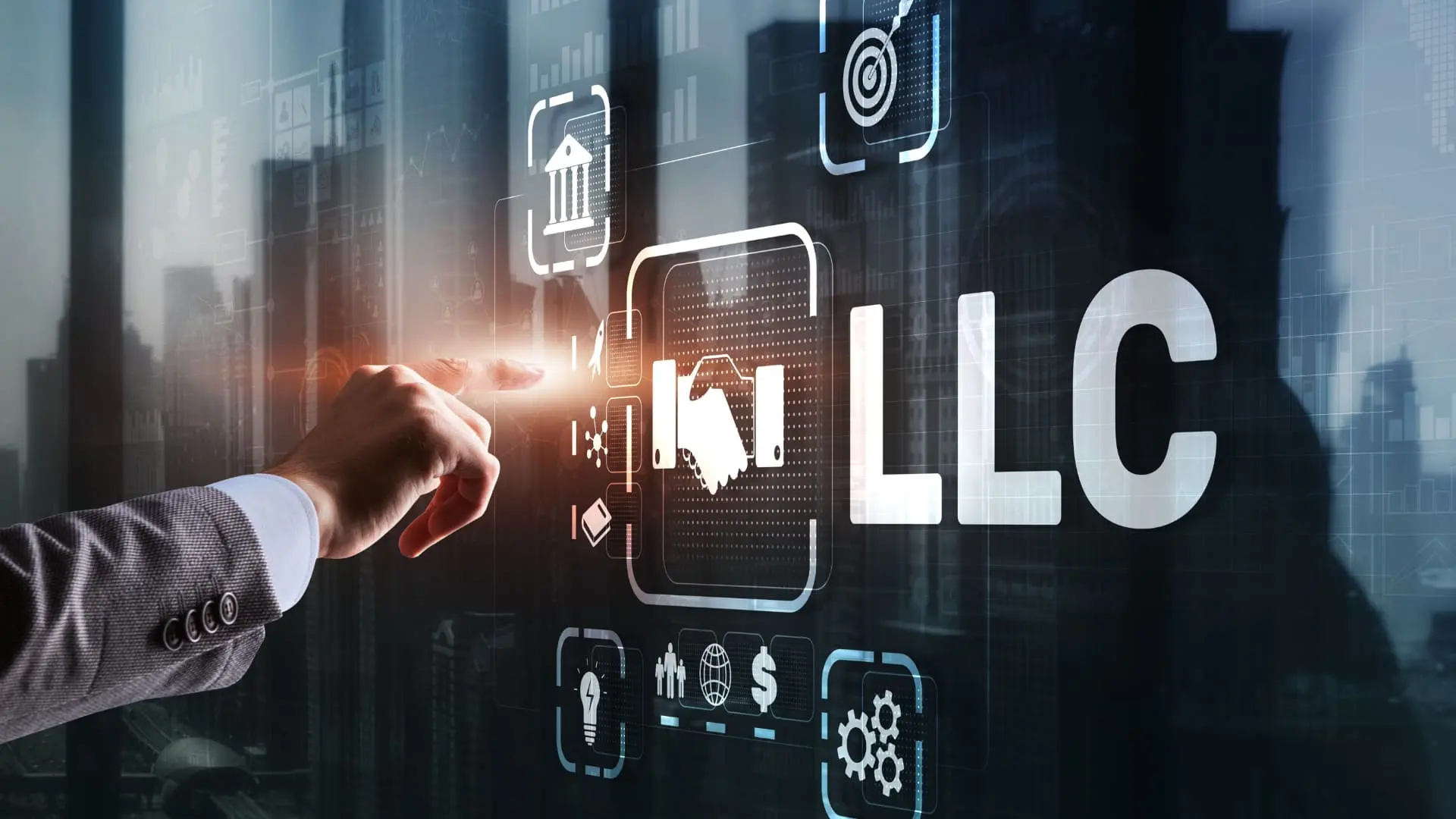 Florida-LLC-OPerating-Agreement An image of a closing agent handing the keys to a new house over to a new buyer.